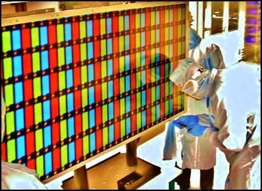 Je grösser das Display, desto größer die auftretenden Kräfte Je grösser das Display, desto größer die auftretenden Kräfte