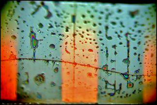 Bohr-milch vor Pixelstruktur Bohr-milch vor Pixelstruktur